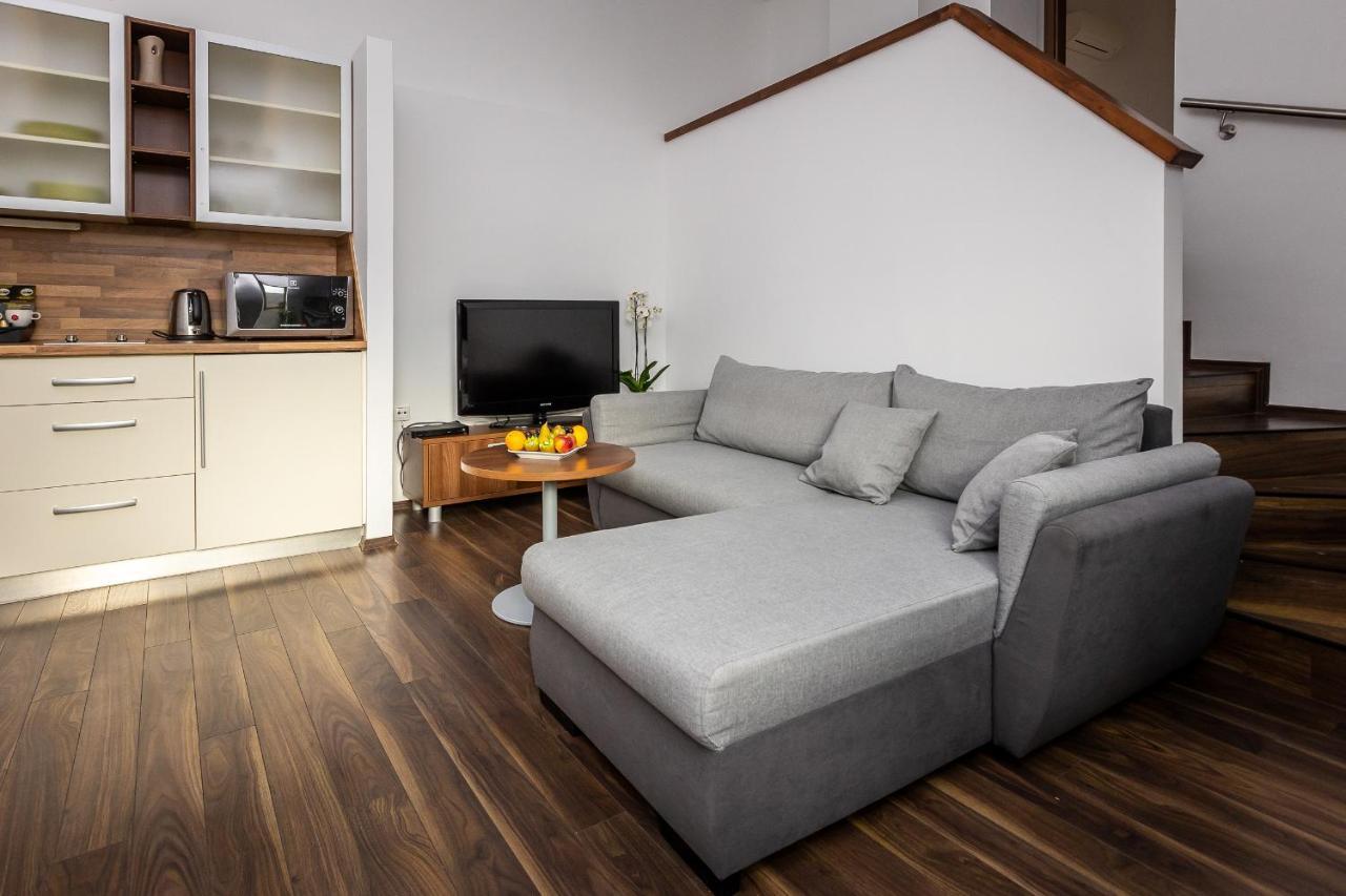Vinosseum Bor- és Apartmanház Sopron Exterior foto