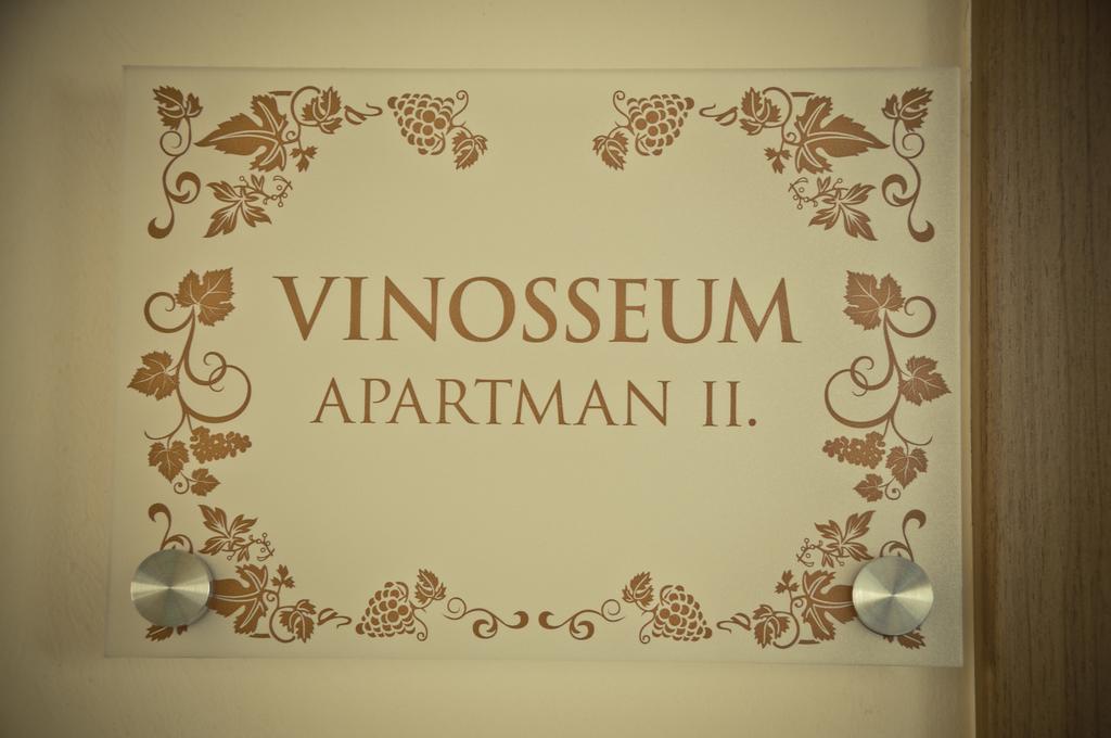 Vinosseum Bor- és Apartmanház Sopron Exterior foto